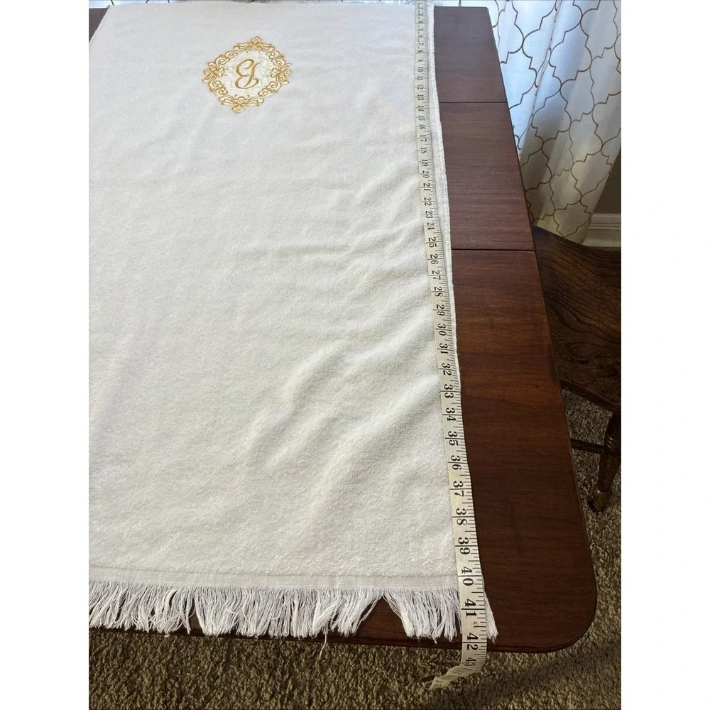 VTG Set Of 2 White W/ Gold  